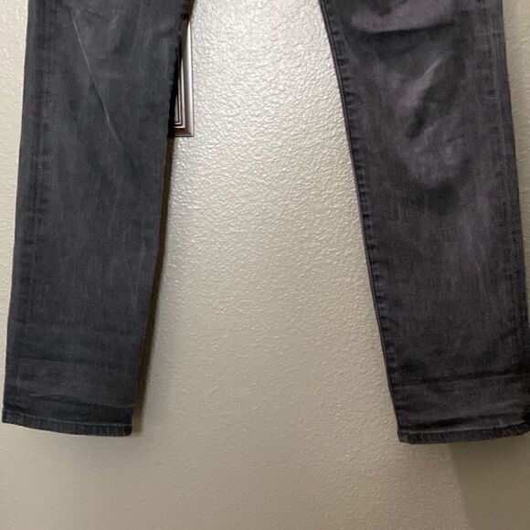 J Brand Women Ruby 30 high rise Cigarette Leg Jean in Vanity black wash - Picture 6 of 15